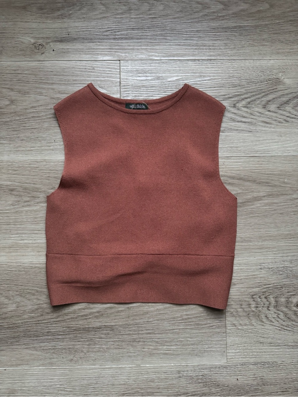 Women’s Sleeveless Ribbed Crop Top